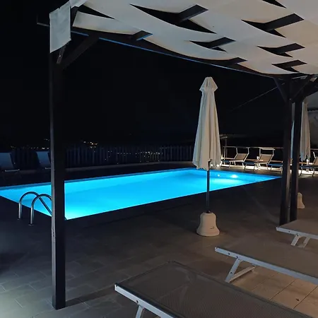Fattoria Cristina Patio With Pool, Pergola & Farm Animals Near Cinque Terre - Mono Feriehus