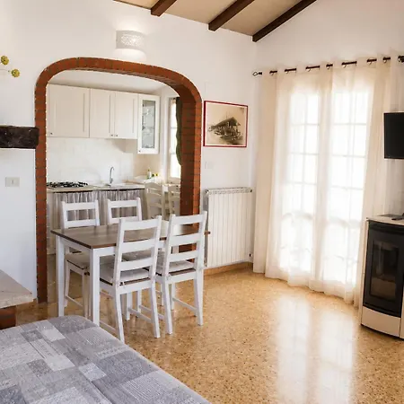 Fattoria Cristina Patio With Pool, Pergola & Farm Animals Near Cinque Terre - Mono Feriehus